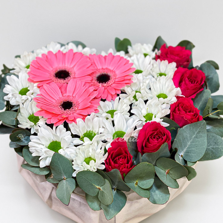 Комп. с герберами и хризантемами (крупный план)